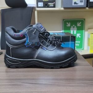 best safety boots for men in Kenya