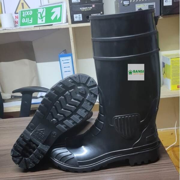 Bansi Safety Gear gumboots supplier in Nairobi with safety gumboots work boots safety boots and PPE products